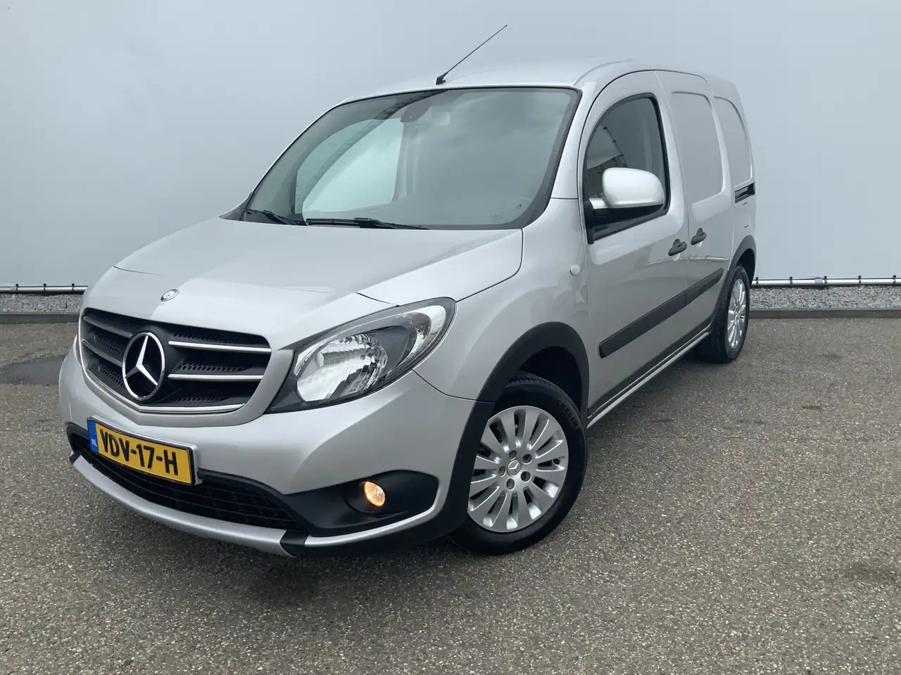 Mercedes-Benz Citan 109 CDI BlueEFFICIENCY Airco Dub Schuifdeur Cruise - Furgoneta pequeña: foto 1 Mercedes-Benz Citan 109 CDI BlueEFFICIENCY Airco Dub Schuifdeur Cruise - Furgoneta pequeña: foto 1