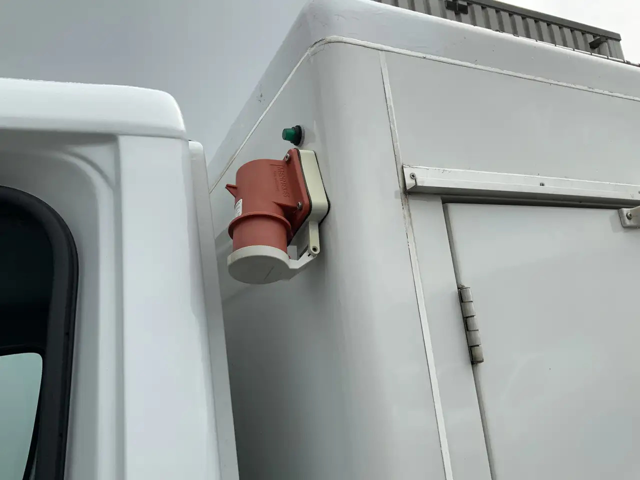 Mercedes-Benz Sprinter 311 2.2 CDI 366 40 gr _0 ijswagen 10 Deuren Euro 6 - Furgoneta frigorifica: foto 4 Mercedes-Benz Sprinter 311 2.2 CDI 366 40 gr _0 ijswagen 10 Deuren Euro 6 - Furgoneta frigorifica: foto 4