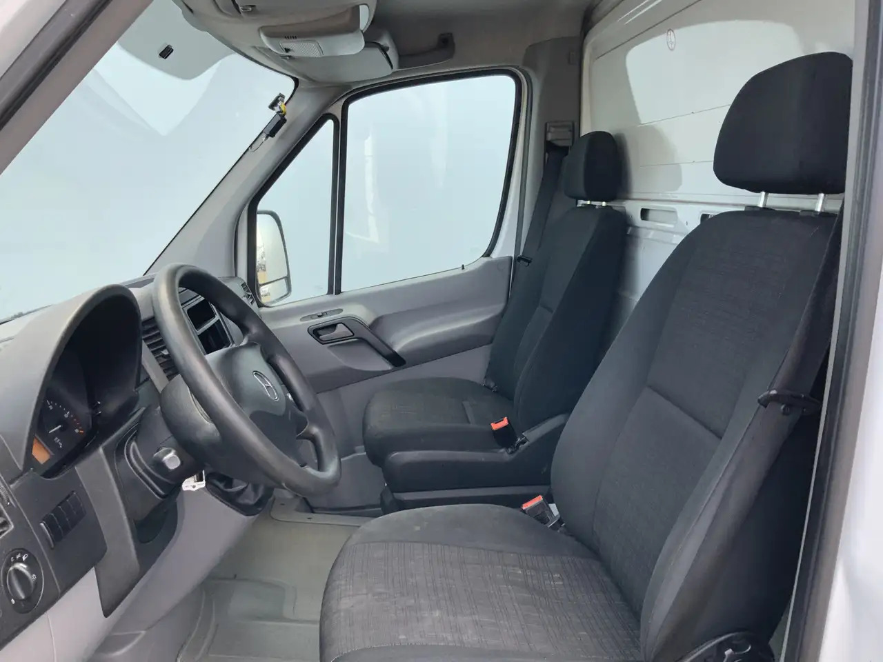 Mercedes-Benz Sprinter 311 2.2 CDI 366 ijsAuto - 40 C. Deuren 10 Euro 6 - Furgoneta frigorifica: foto 4 Mercedes-Benz Sprinter 311 2.2 CDI 366 ijsAuto - 40 C. Deuren 10 Euro 6 - Furgoneta frigorifica: foto 4