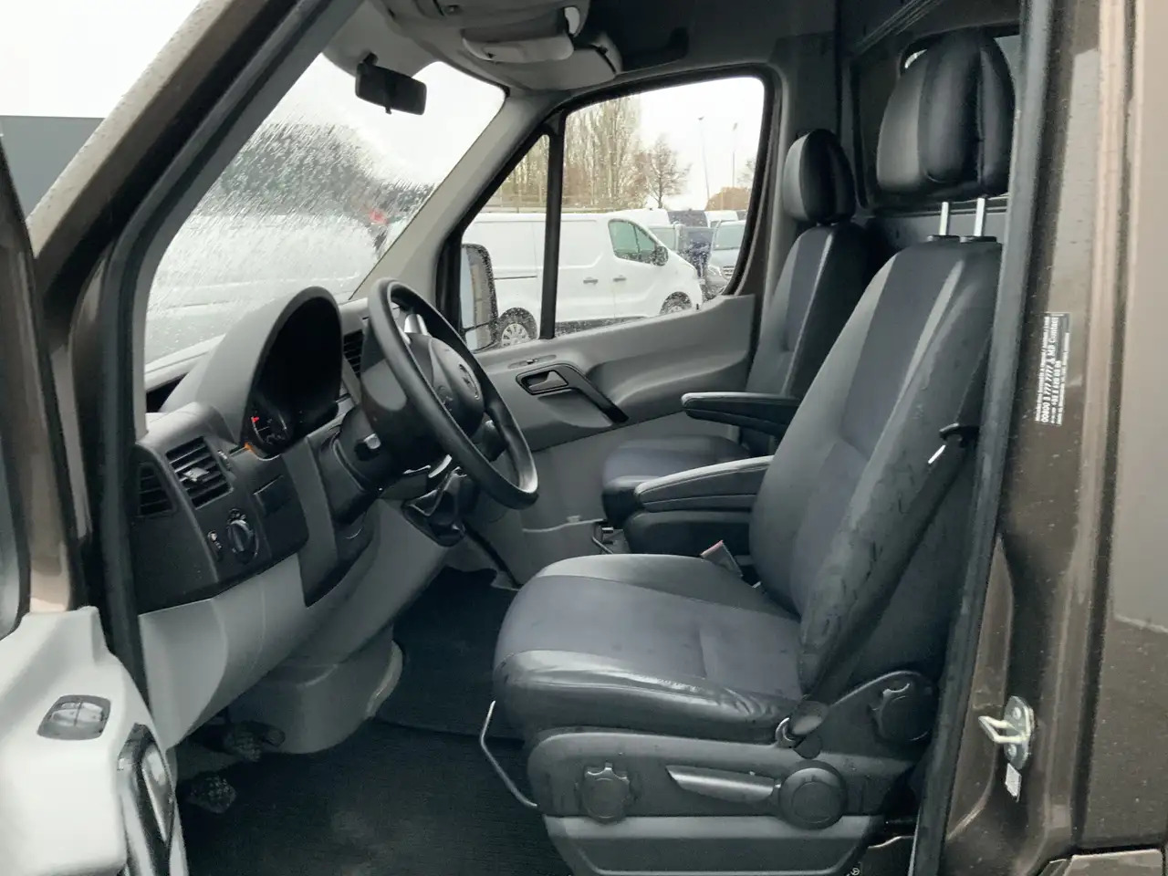 Mercedes-Benz Sprinter 314 2.2 CDI 366 L2H2 Airco Trekhaak 2000 kg Euro 6 - Furgón: foto 4 Mercedes-Benz Sprinter 314 2.2 CDI 366 L2H2 Airco Trekhaak 2000 kg Euro 6 - Furgón: foto 4