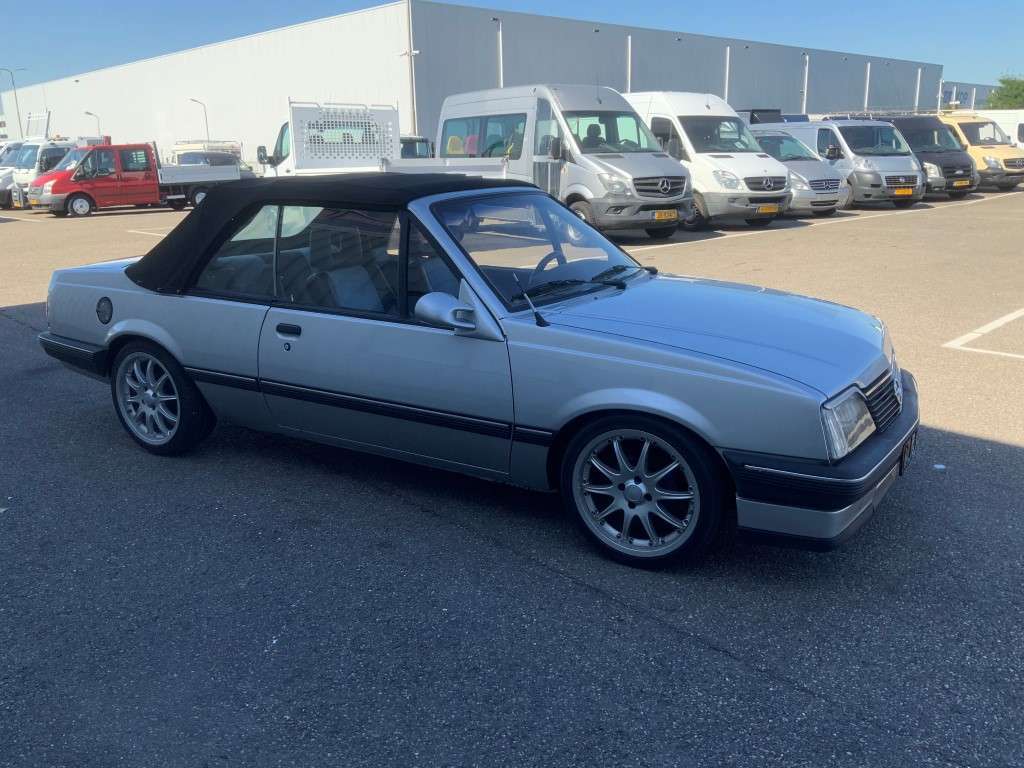 Opel Ascona 1.6 S Automaat Cabriolet Marge geen btw - Coche: foto 4 Opel Ascona 1.6 S Automaat Cabriolet Marge geen btw - Coche: foto 4