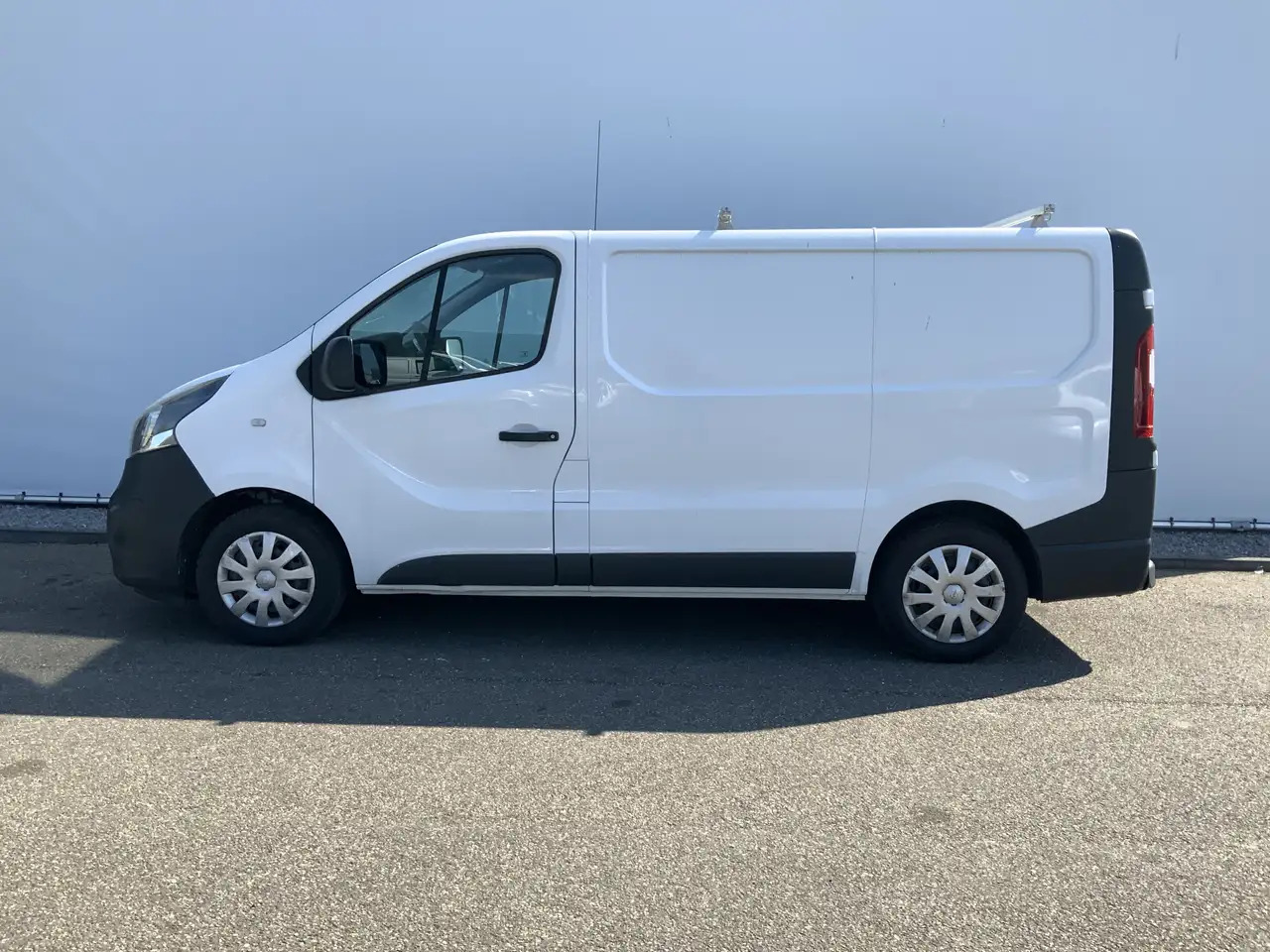 Opel Vivaro 1.6 CDTI L1H1 EXPORT !! Edition EcoFlex Airco Navi - Furgón: foto 3 Opel Vivaro 1.6 CDTI L1H1 EXPORT !! Edition EcoFlex Airco Navi - Furgón: foto 3
