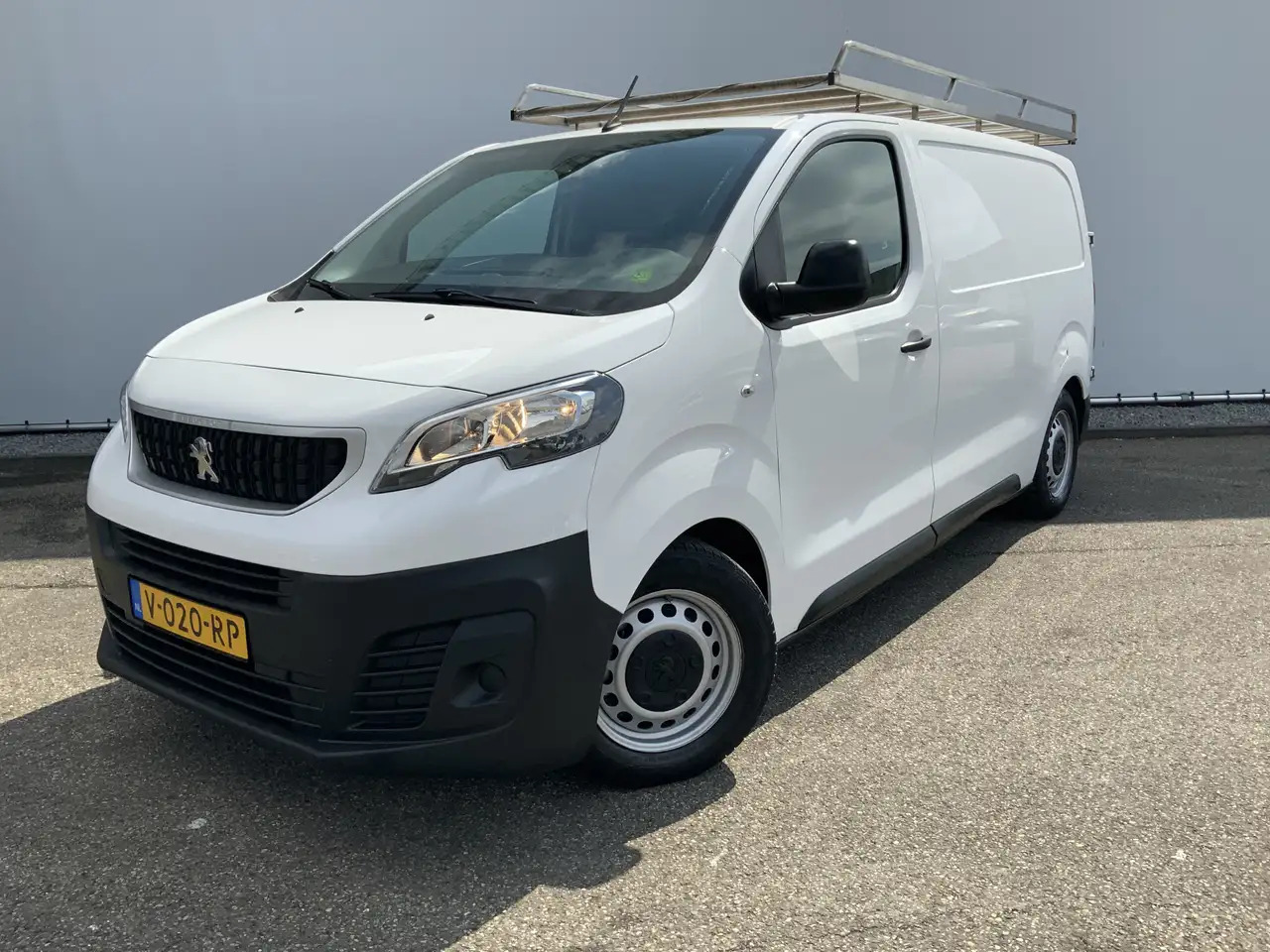 Peugeot Expert glazenwasser 226S 1.6 BlueHDI 115 Inbouw 530 liter - Furgón: foto 1 Peugeot Expert glazenwasser 226S 1.6 BlueHDI 115 Inbouw 530 liter - Furgón: foto 1