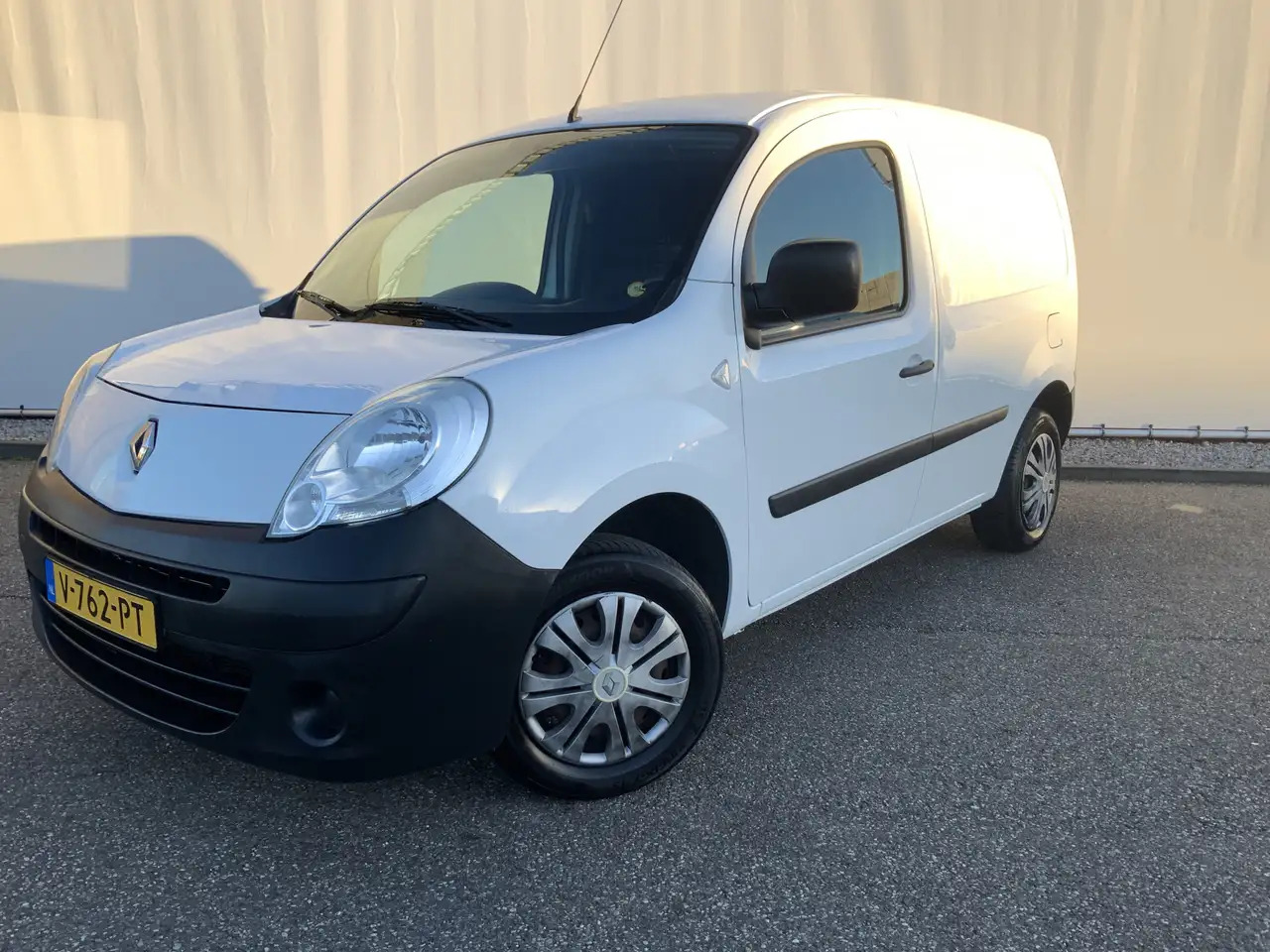 Renault Kangoo Express 1.5 dCi 70 Express Comfort Airco Trekhaak - Furgoneta pequeña: foto 1 Renault Kangoo Express 1.5 dCi 70 Express Comfort Airco Trekhaak - Furgoneta pequeña: foto 1