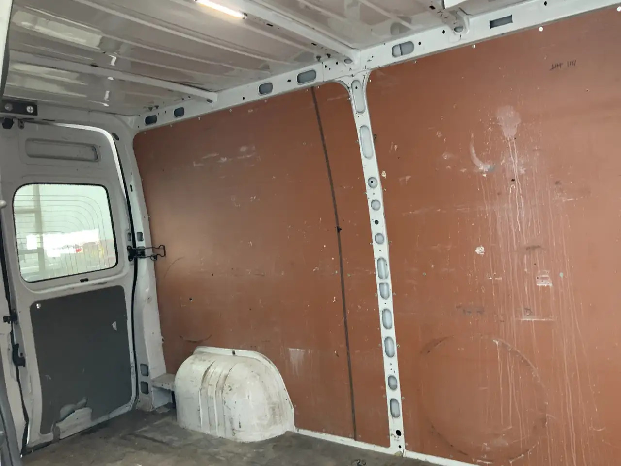 Renault Master T33 2.5 dCi L2H2 Airco 3 Zits Achter Schade Trap I - Furgón: foto 5 Renault Master T33 2.5 dCi L2H2 Airco 3 Zits Achter Schade Trap I - Furgón: foto 5