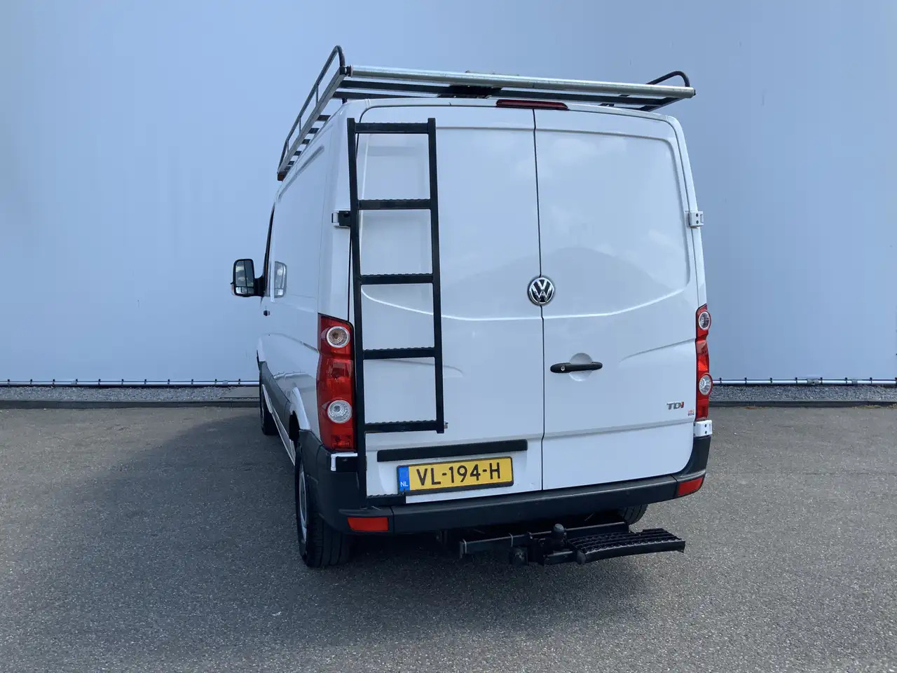 Volkswagen Crafter 35 2.0 TDI L1H1 Airco Cruise 3 Zits Trekhaak 2000 - Furgón: foto 2 Volkswagen Crafter 35 2.0 TDI L1H1 Airco Cruise 3 Zits Trekhaak 2000 - Furgón: foto 2