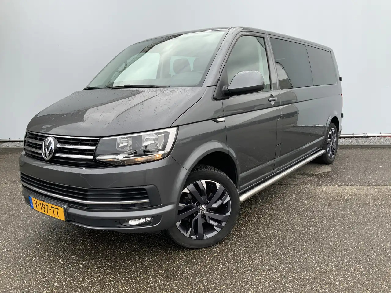 Volkswagen T6 Transporter 2.0 TDI L2H1 Highline Automaat Dub Cab Airco Cruis - Furgoneta combi: foto 1 Volkswagen T6 Transporter 2.0 TDI L2H1 Highline Automaat Dub Cab Airco Cruis - Furgoneta combi: foto 1