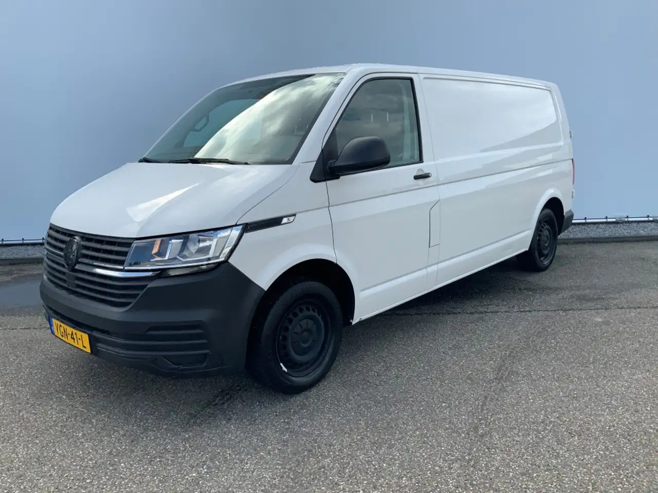 Furgón Volkswagen Transporter 2.0 TDI L2H1 32 Bulli Koel Vries Airo 3Zits (Koele: foto 1
