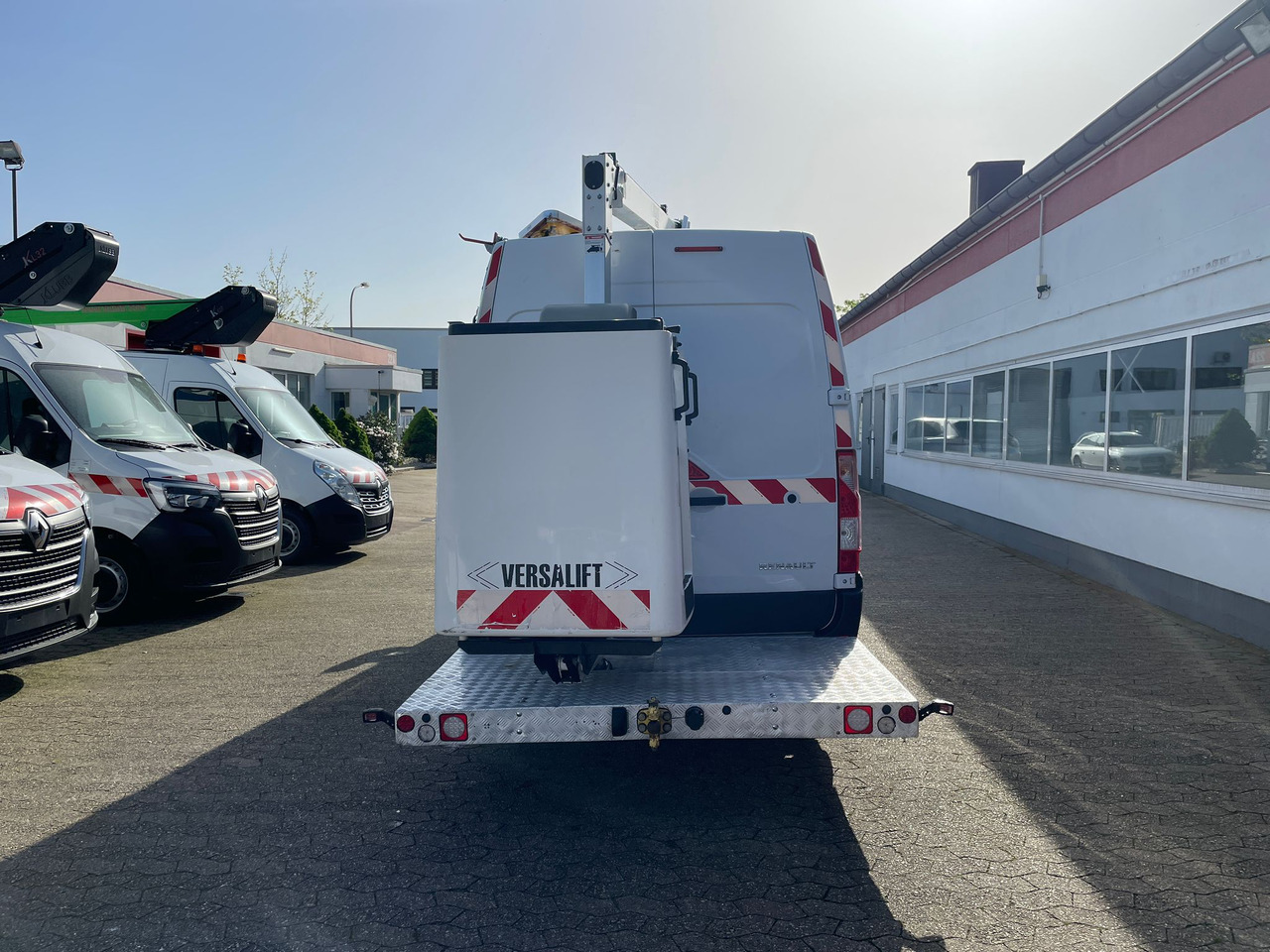 Renault Master Hubarbeitsbühne Time Versalift ETL-32-125 - Camión con plataforma elevadora: foto 5 Renault Master Hubarbeitsbühne Time Versalift ETL-32-125 - Camión con plataforma elevadora: foto 5