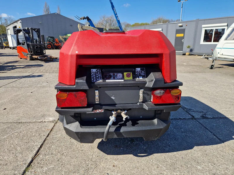 Atlas-Copco CPS2.0 in nieuwstaat met 100 uur! - Compresor de aire: foto 5 Atlas-Copco CPS2.0 in nieuwstaat met 100 uur! - Compresor de aire: foto 5