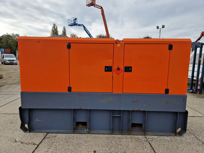 Atlas-Copco QAS150 met Leroy Somer generator - Generador industriale: foto 3 Atlas-Copco QAS150 met Leroy Somer generator - Generador industriale: foto 3