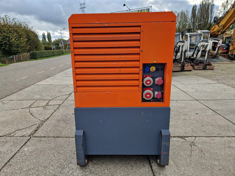 Atlas-Copco QAS150 met Leroy Somer generator - Generador industriale: foto 4 Atlas-Copco QAS150 met Leroy Somer generator - Generador industriale: foto 4
