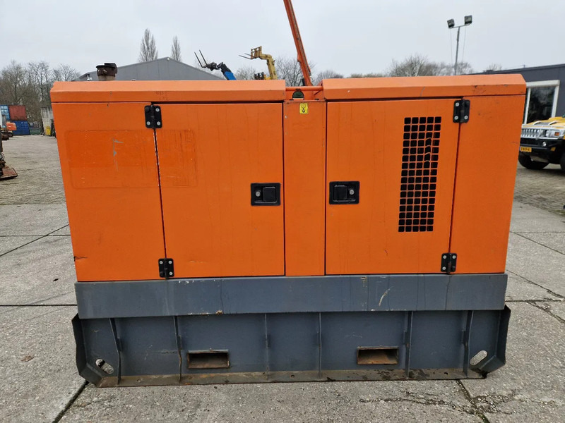 Atlas-Copco QAS60 60kVA met Leroy Somer generator - Generador industriale: foto 3 Atlas-Copco QAS60 60kVA met Leroy Somer generator - Generador industriale: foto 3