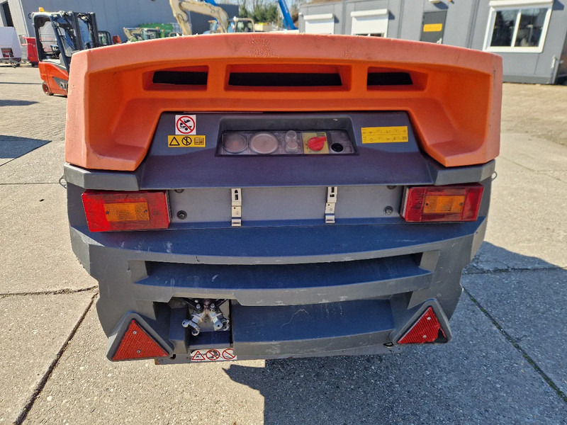 Atlas-Copco XAS57 - Compresor de aire: foto 3 Atlas-Copco XAS57 - Compresor de aire: foto 3