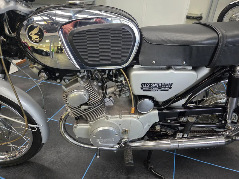 Motocicleta Honda CB160, Honda Dream SA en Honda CL77: 3 oldtimer motorfietsen: foto 7