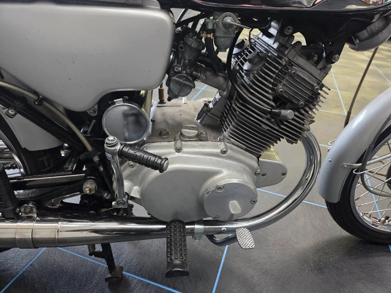 Motocicleta Honda CB160, Honda Dream SA en Honda CL77: 3 oldtimer motorfietsen: foto 10