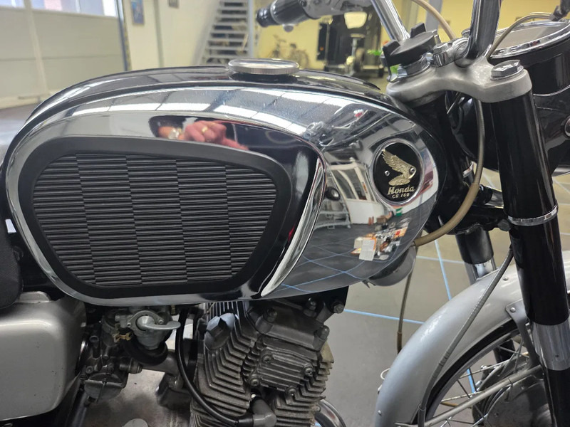 Motocicleta Honda CB160, Honda Dream SA en Honda CL77: 3 oldtimer motorfietsen: foto 11