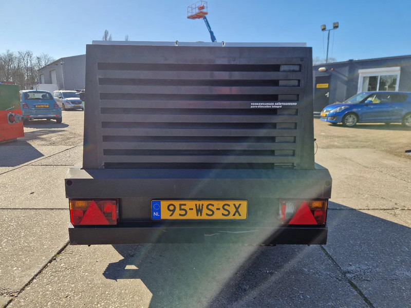 Kaeser M82 in zeer nette staat! - Compresor de aire: foto 3 Kaeser M82 in zeer nette staat! - Compresor de aire: foto 3