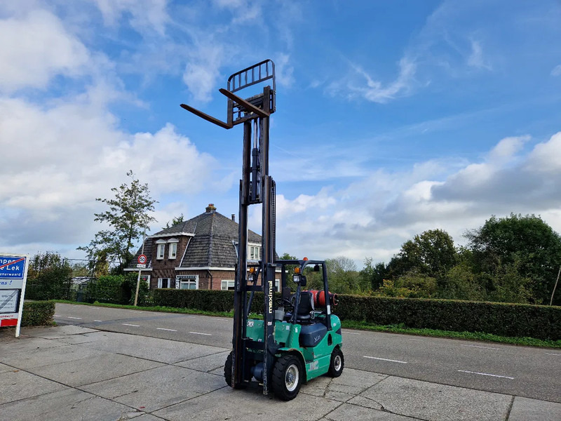 Maximal Nissan Zhejiang 2.5 ton LPG LOW HOURS - Carretilla elevadora de gas: foto 1 Maximal Nissan Zhejiang 2.5 ton LPG LOW HOURS - Carretilla elevadora de gas: foto 1