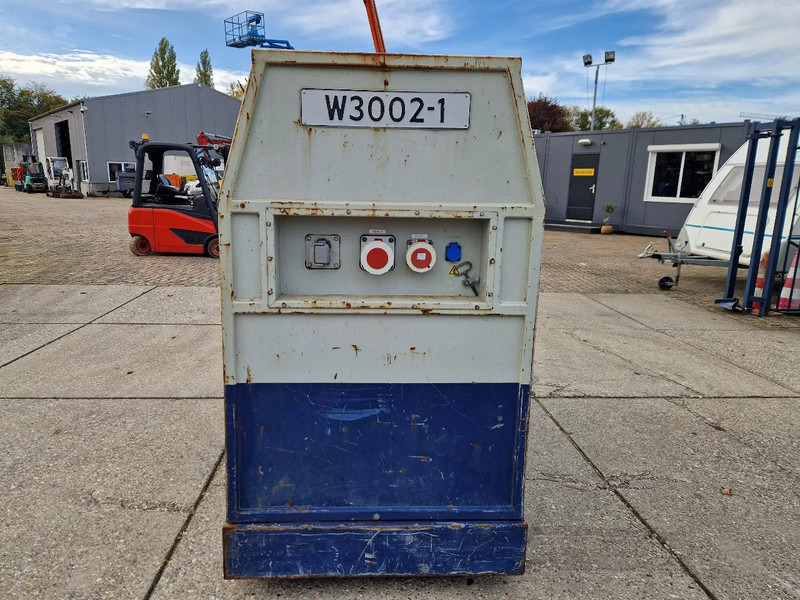 Onbekend geluidgedempt aggregaat met Stamford generator 72.5 kVA - Generador industriale: foto 4 Onbekend geluidgedempt aggregaat met Stamford generator 72.5 kVA - Generador industriale: foto 4
