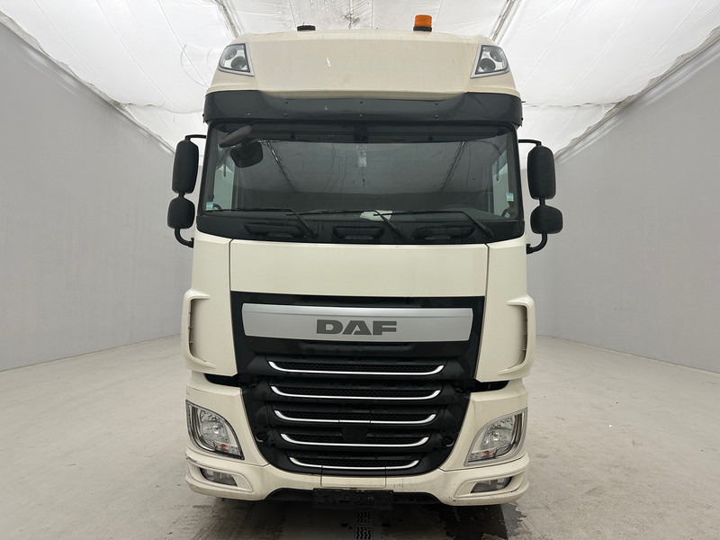 DAF XF 460 Super Space Cab - Cabeza tractora: foto 2 DAF XF 460 Super Space Cab - Cabeza tractora: foto 2