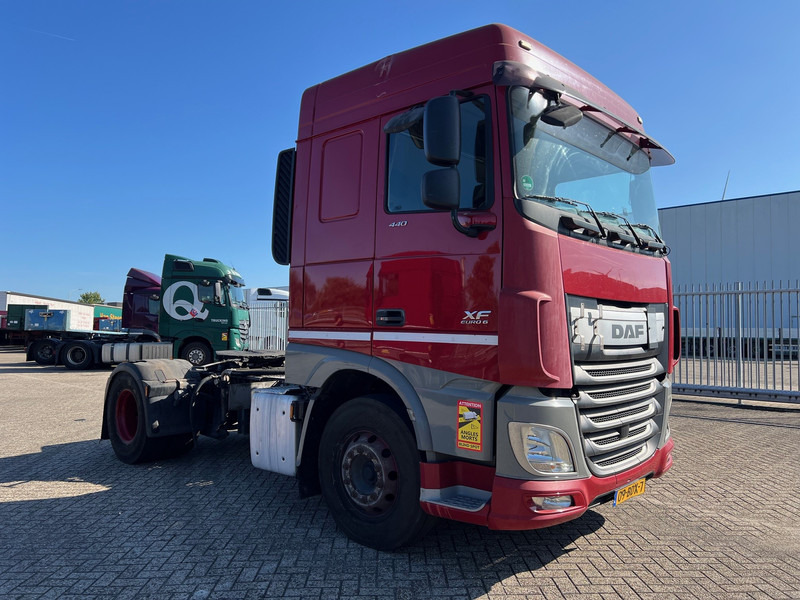 DAF XF106.440 Space Cab - Cabeza tractora: foto 3 DAF XF106.440 Space Cab - Cabeza tractora: foto 3