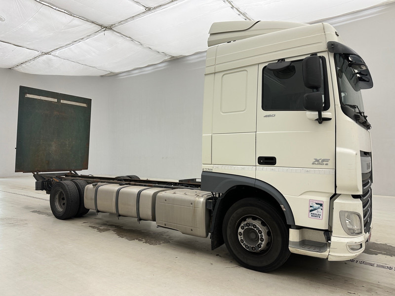 DAF XF 460 Space Cab* - Camión chasis: foto 3 DAF XF 460 Space Cab* - Camión chasis: foto 3