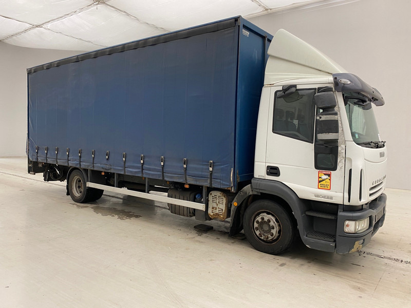 Iveco Eurocargo 120E22* - Camión lona: foto 3 Iveco Eurocargo 120E22* - Camión lona: foto 3