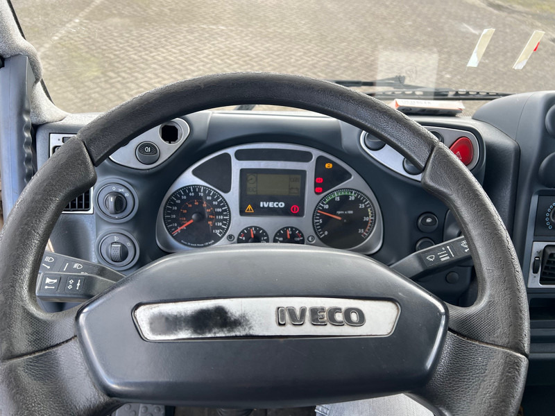 Camión caja cerrada Iveco Eurocargo 65E13: foto 8