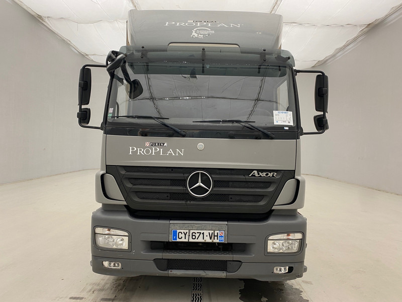 Mercedes-Benz Axor 1833 - Camión caja cerrada: foto 2 Mercedes-Benz Axor 1833 - Camión caja cerrada: foto 2