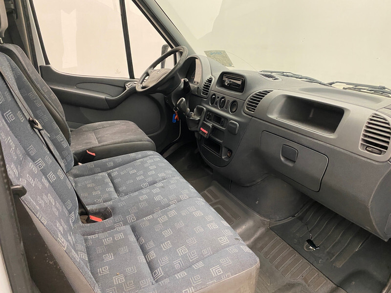 Foto del interior 2: Furgón Mercedes-Benz Sprinter 311 CDi**
