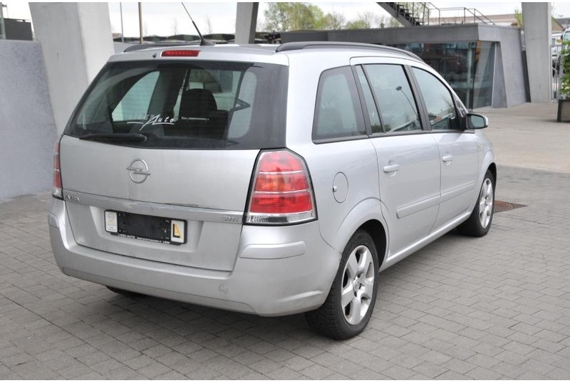 Opel Zafira - Coche: foto 3 Opel Zafira - Coche: foto 3