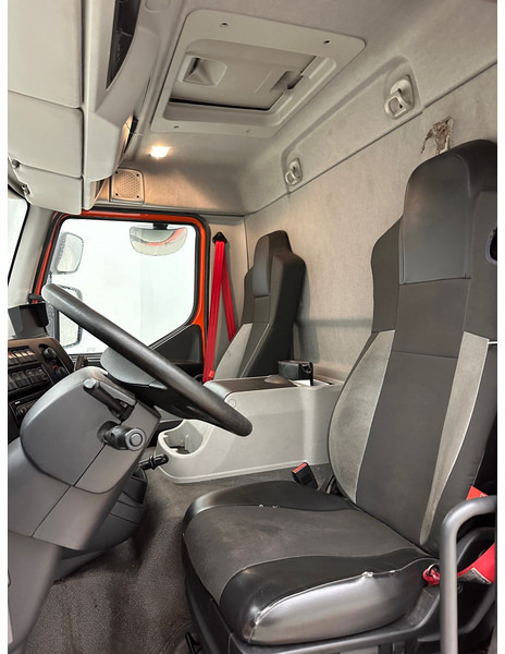 Camión frigorífico Renault D12.210: foto 9