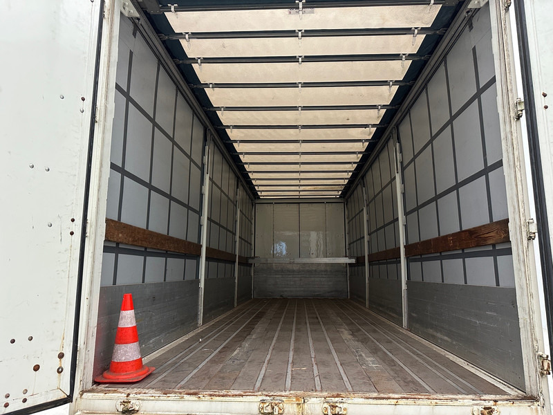 Renders Schuifzeilen - Remolque con toldo: foto 5 Renders Schuifzeilen - Remolque con toldo: foto 5