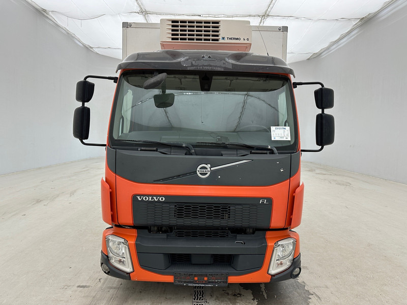 Volvo FL 210 - Camión frigorífico: foto 2 Volvo FL 210 - Camión frigorífico: foto 2