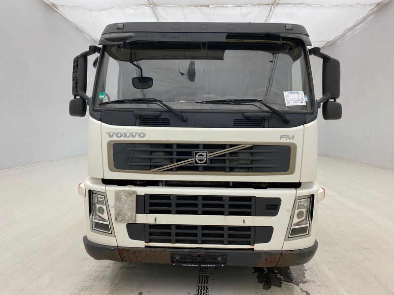 Volvo FM 300 - Camión caja abierta, Camión grúa: foto 2 Volvo FM 300 - Camión caja abierta, Camión grúa: foto 2