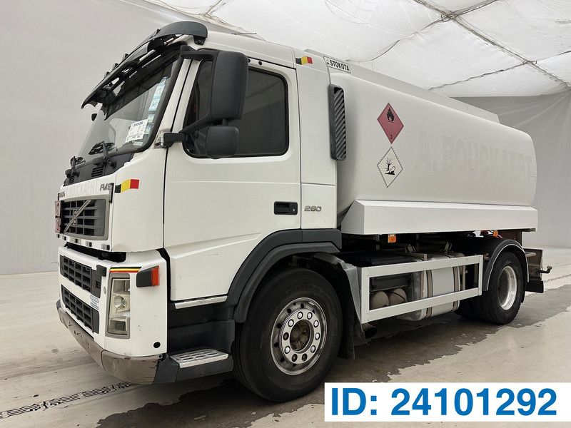 Volvo FM9.260 - Camión cisterna: foto 1 Volvo FM9.260 - Camión cisterna: foto 1