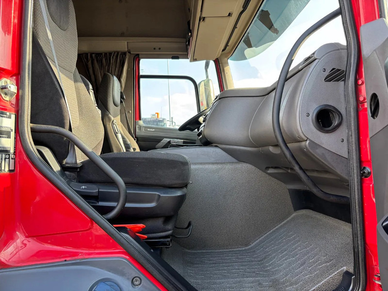 Cabeza tractora DAF CF 460 Spacecab Euro 6: foto 6