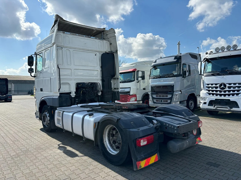 DAF XF 460 Spacecab Euro 6 - Cabeza tractora: foto 3 DAF XF 460 Spacecab Euro 6 - Cabeza tractora: foto 3