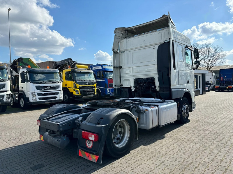 DAF XF 460 Spacecab Euro 6 - Cabeza tractora: foto 4 DAF XF 460 Spacecab Euro 6 - Cabeza tractora: foto 4