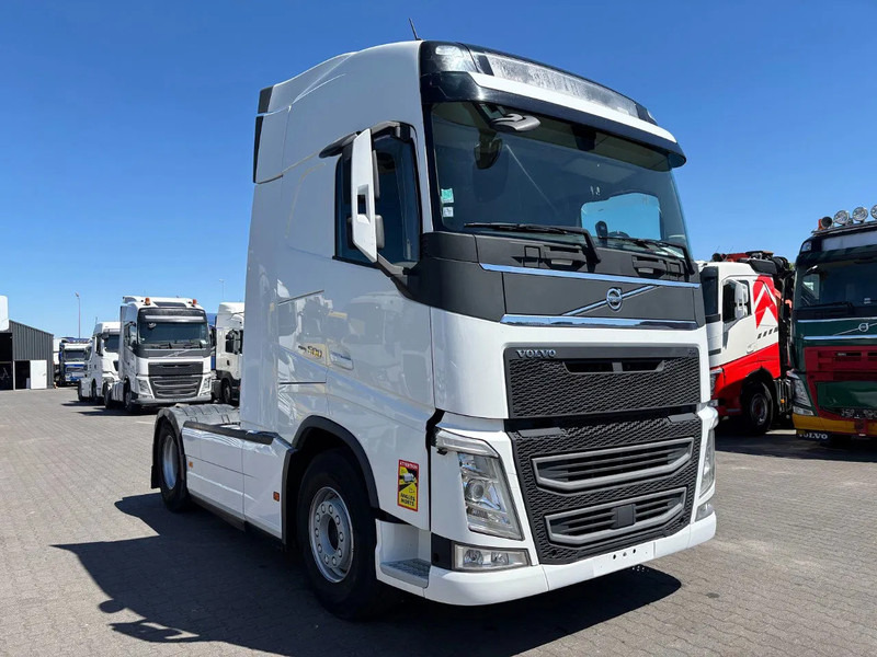 Volvo FH 500 Globetrotter Euro 6 - Cabeza tractora: foto 2 Volvo FH 500 Globetrotter Euro 6 - Cabeza tractora: foto 2