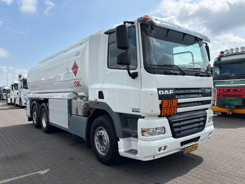 DAF CF 85.360 6X2 Euro 5 21300 Liter Fueltank - Camión cisterna: foto 2 DAF CF 85.360 6X2 Euro 5 21300 Liter Fueltank - Camión cisterna: foto 2