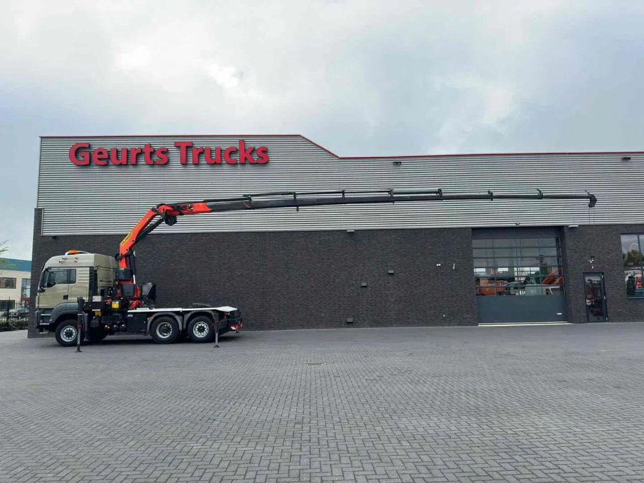 Cabeza tractora MAN TGS 28.480 6X4-4 BL + PALFINGER PK 34002-SH G PO: foto 1