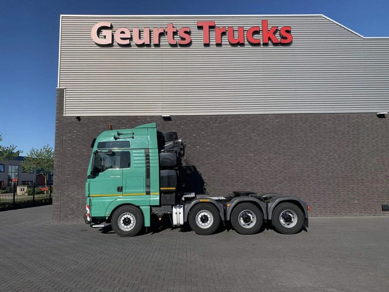 MAN TGX 41.680 V8 8X4 HEAVY DUTY TRACTOR 250 TONS - Cabeza tractora: foto 1 MAN TGX 41.680 V8 8X4 HEAVY DUTY TRACTOR 250 TONS - Cabeza tractora: foto 1