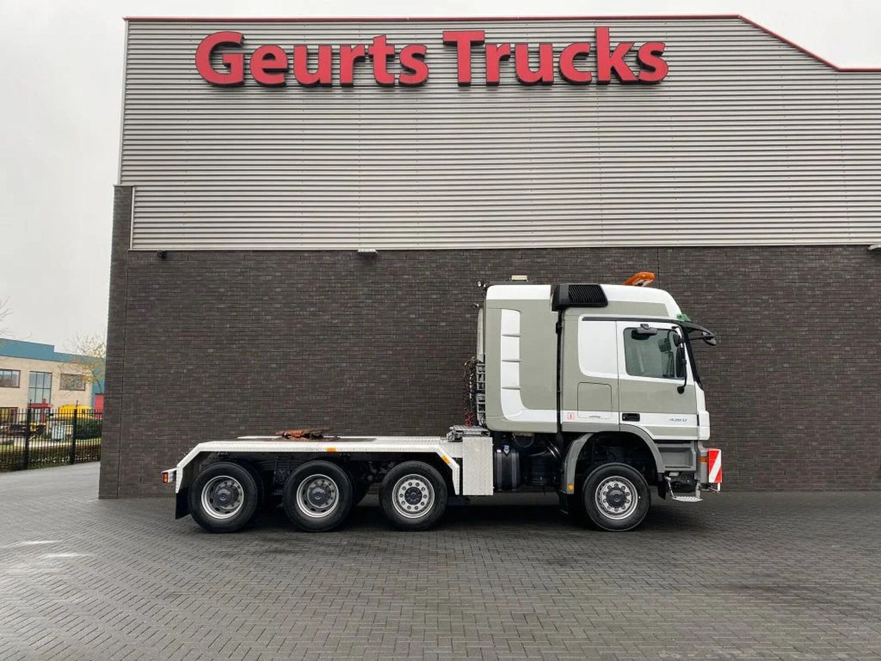 Mercedes-Benz Actros 4360 V8 8X6 V8 SLT TITAN HEAVY DUTY TRACT - Cabeza tractora: foto 4 Mercedes-Benz Actros 4360 V8 8X6 V8 SLT TITAN HEAVY DUTY TRACT - Cabeza tractora: foto 4