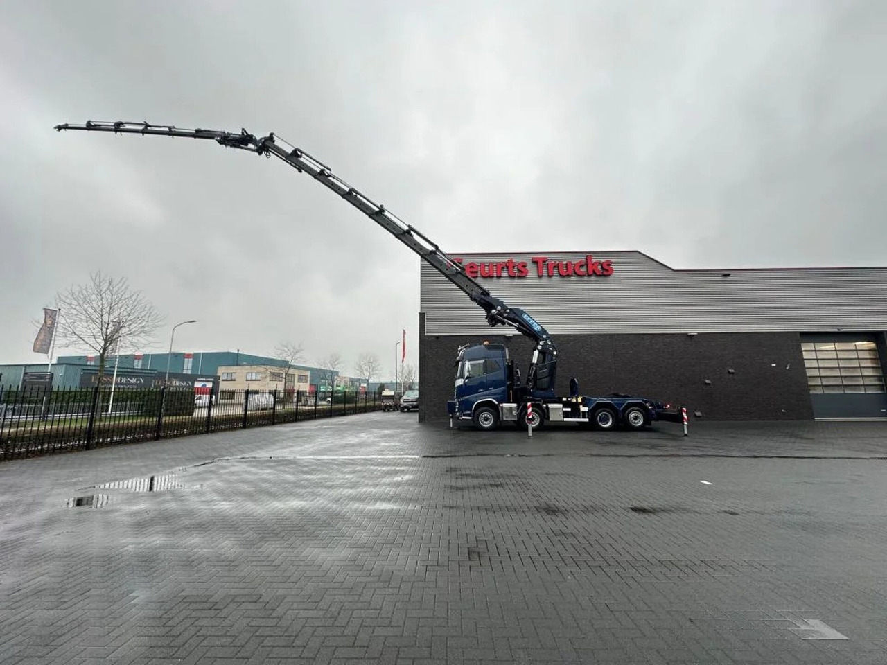 Volvo FH 16.650 8X2 + EFFER 1855/8S + JIB 6S HEAVY DUT - Cabeza tractora: foto 5 Volvo FH 16.650 8X2 + EFFER 1855/8S + JIB 6S HEAVY DUT - Cabeza tractora: foto 5