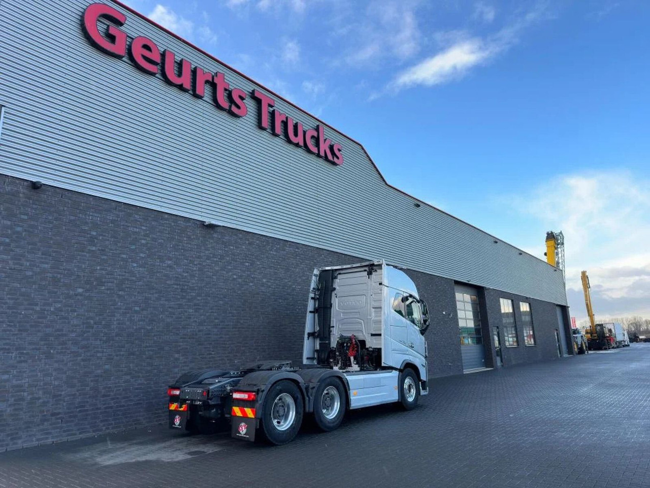 Volvo FH 16.750 6X4 TREKKER/TRACTOR/SZM EURO 6 HYDRAUL - Cabeza tractora: foto 5 Volvo FH 16.750 6X4 TREKKER/TRACTOR/SZM EURO 6 HYDRAUL - Cabeza tractora: foto 5
