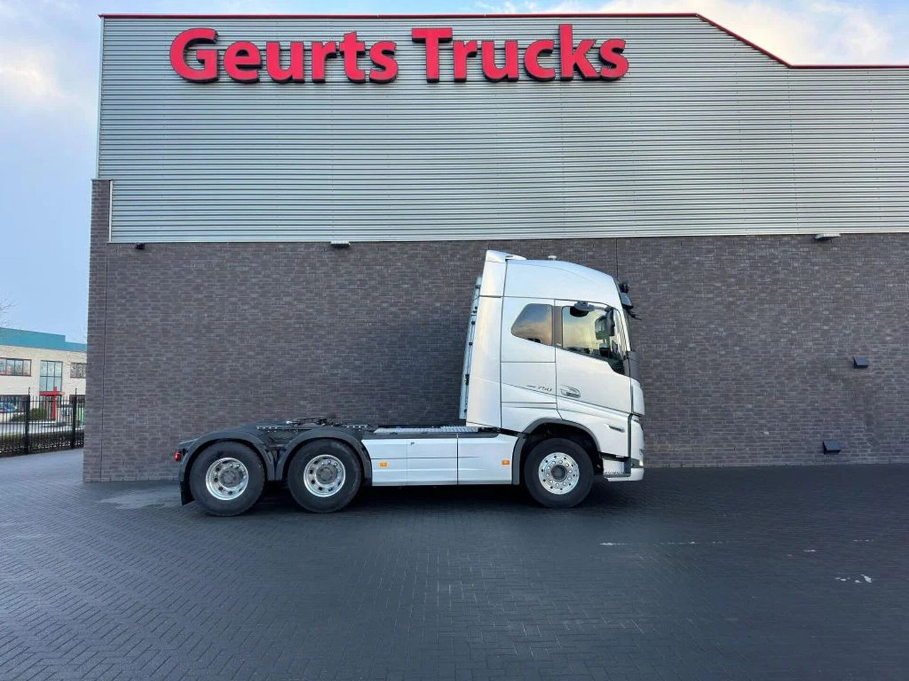 Volvo FH 16.750 6X4 TREKKER/TRACTOR/SZM EURO 6 HYDRAUL - Cabeza tractora: foto 4 Volvo FH 16.750 6X4 TREKKER/TRACTOR/SZM EURO 6 HYDRAUL - Cabeza tractora: foto 4