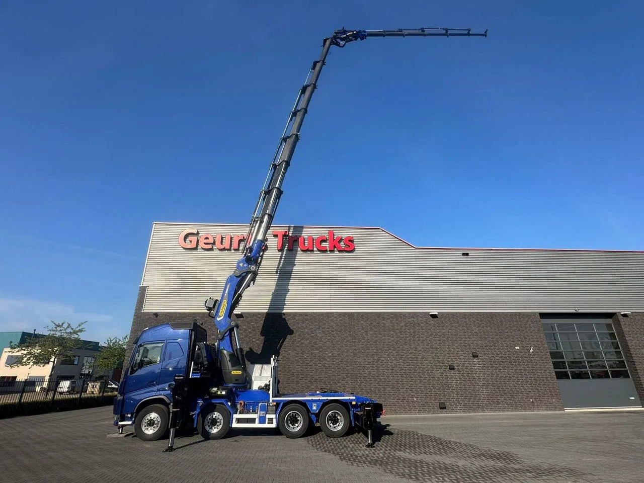 Cabeza tractora Volvo FH 540 8X4 TREKKER / BAKWAGEN MET PALFINGER PK13: foto 6
