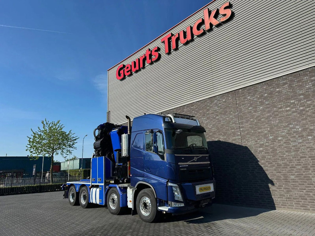 Cabeza tractora Volvo FH 540 8X4 TREKKER / BAKWAGEN MET PALFINGER PK13: foto 12